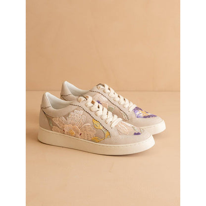 The Tammi | Light Grey Floral Applique Sneaker