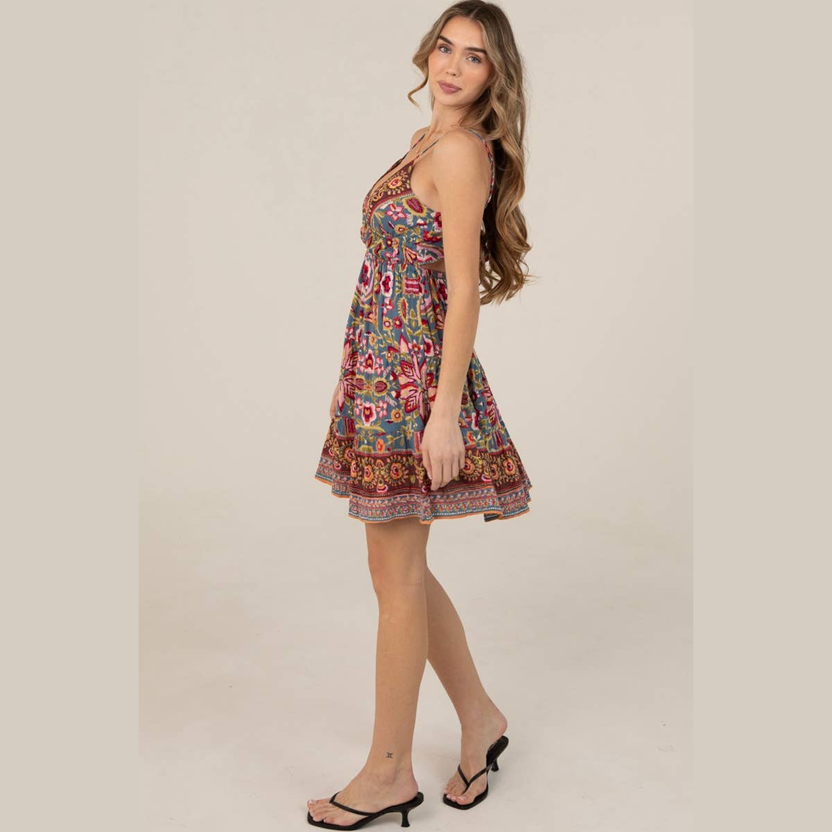 V NECK OPEN TIE BACK SUNDRESS - The Feral Market