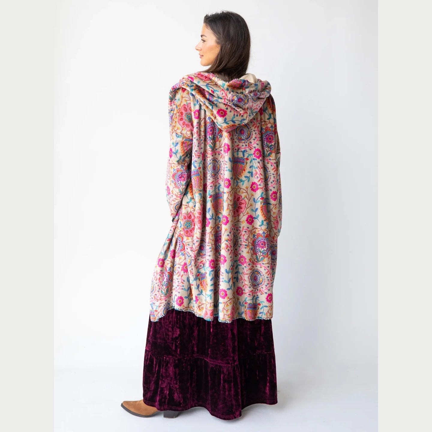 Long Cozy Blanket Kimono - Cream Printed Folk Circles