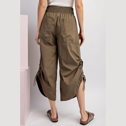 Lela Open Capri Pants