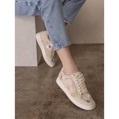 The Tammi | Light Grey Floral Applique Sneaker