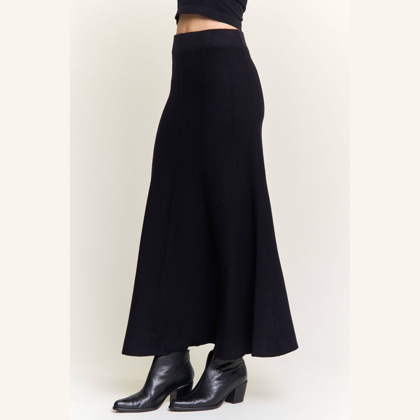 Vertical Seams Midi Skirt