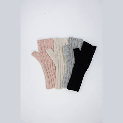 Winter Cable Knit Fingerless Gloves – Ideal for Smartphones