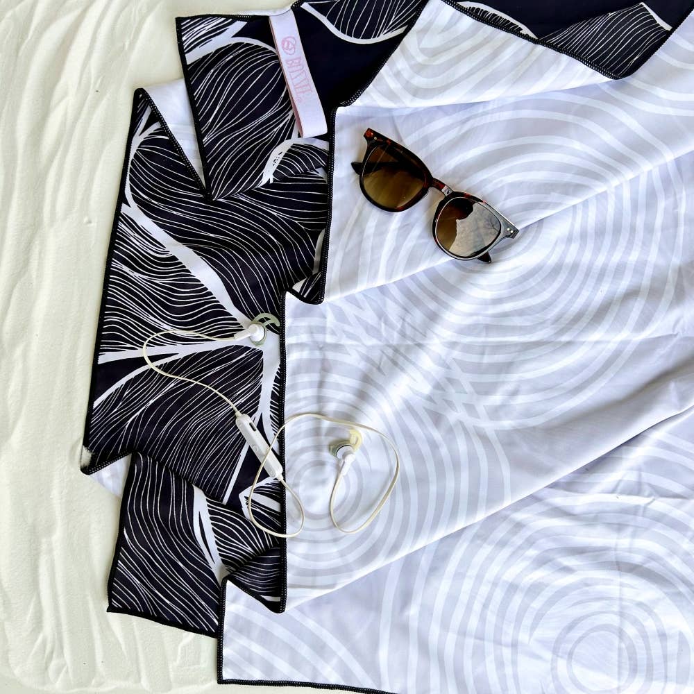 Sand Resistant Beach Towels - Double Sided Beach Towels