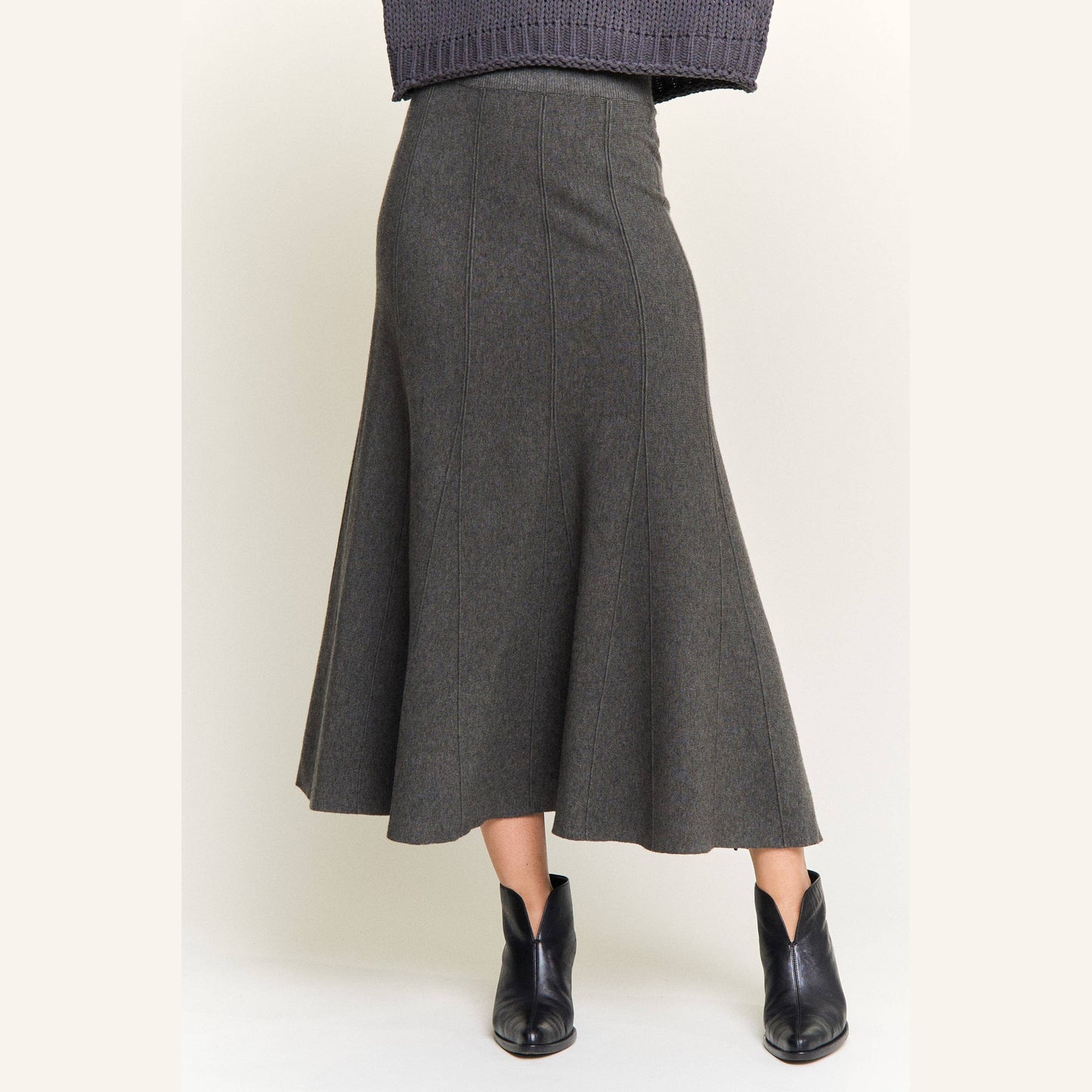Ribbed Knit Pleated Midi Skirt