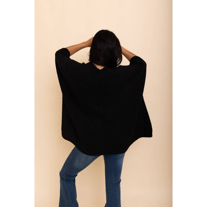 Chic Boucle Cozy Cardigan Poncho