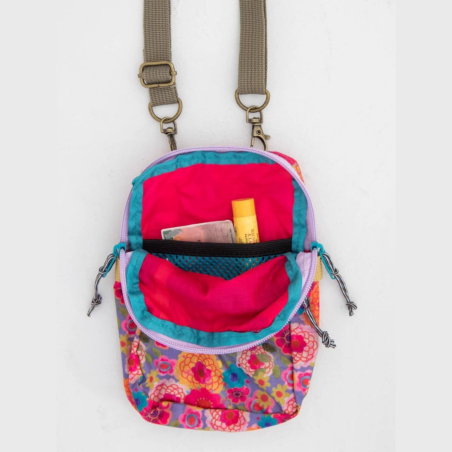 8-in-1 Pocket Crossbody