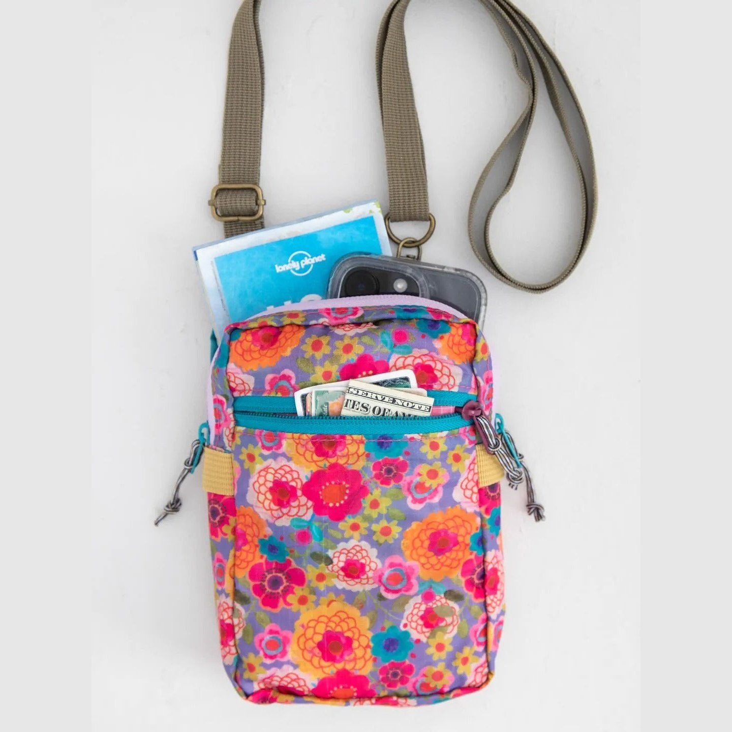 8-in-1 Pocket Crossbody