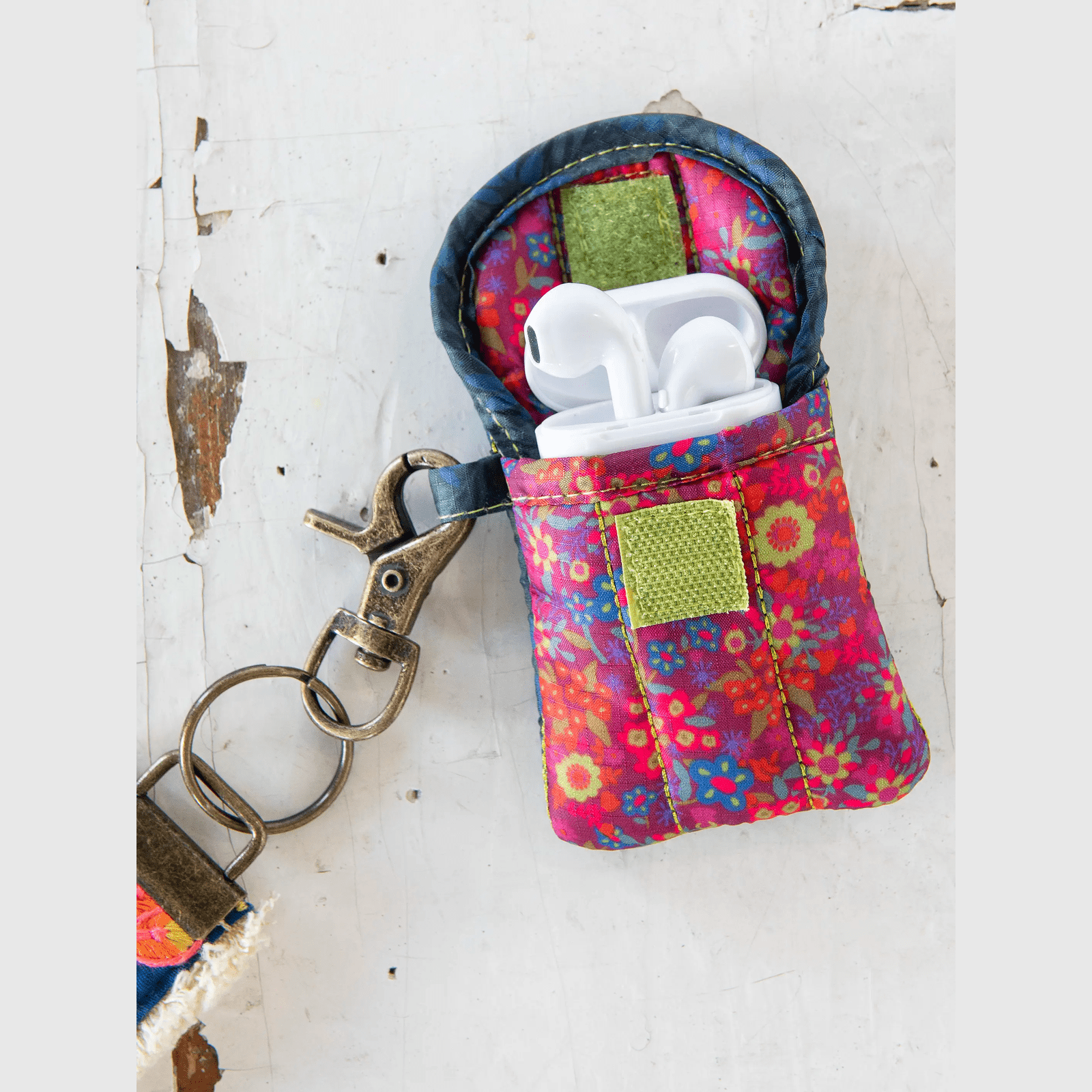 Earbud Case - Yellow Garland Medallion - Thumbnail 2