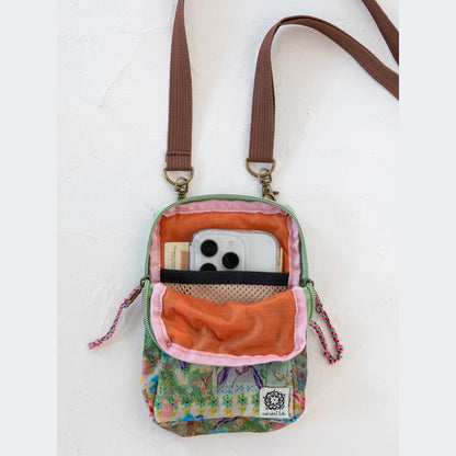 8-in-1 Pocket Crossbody