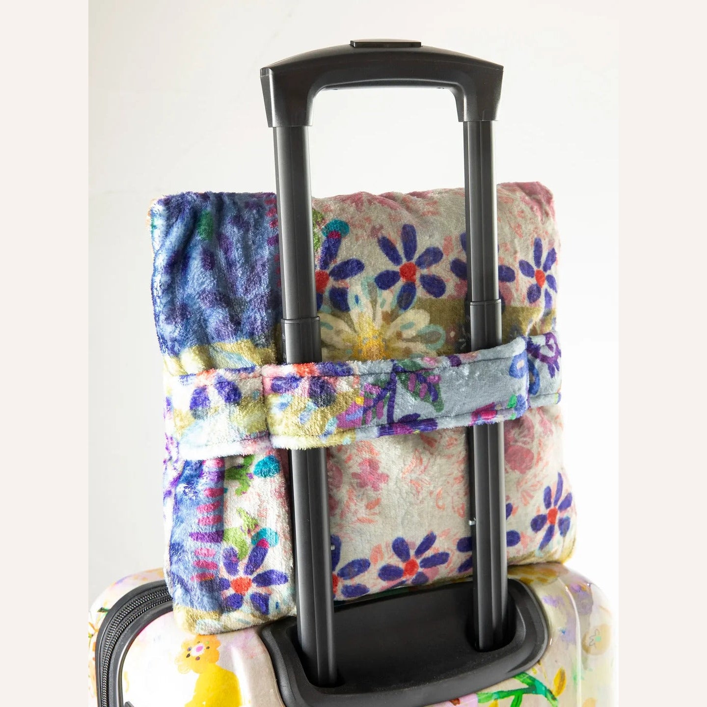 Cozy Travel Blanket - Thumbnail 5