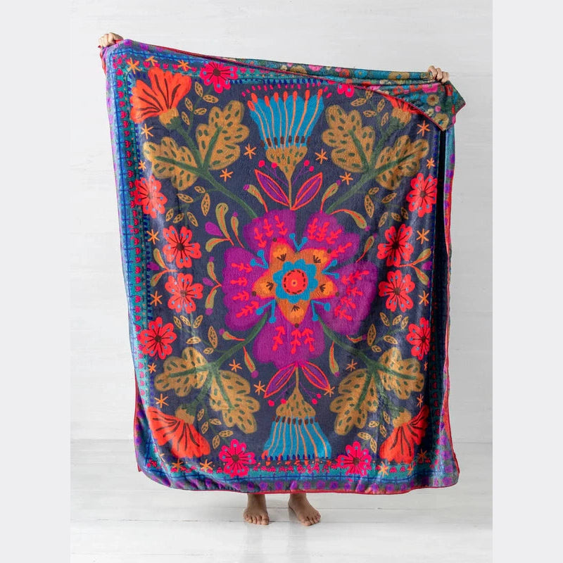 Double-Sided Cozy Throw Blanket - Pink Folk Flower
