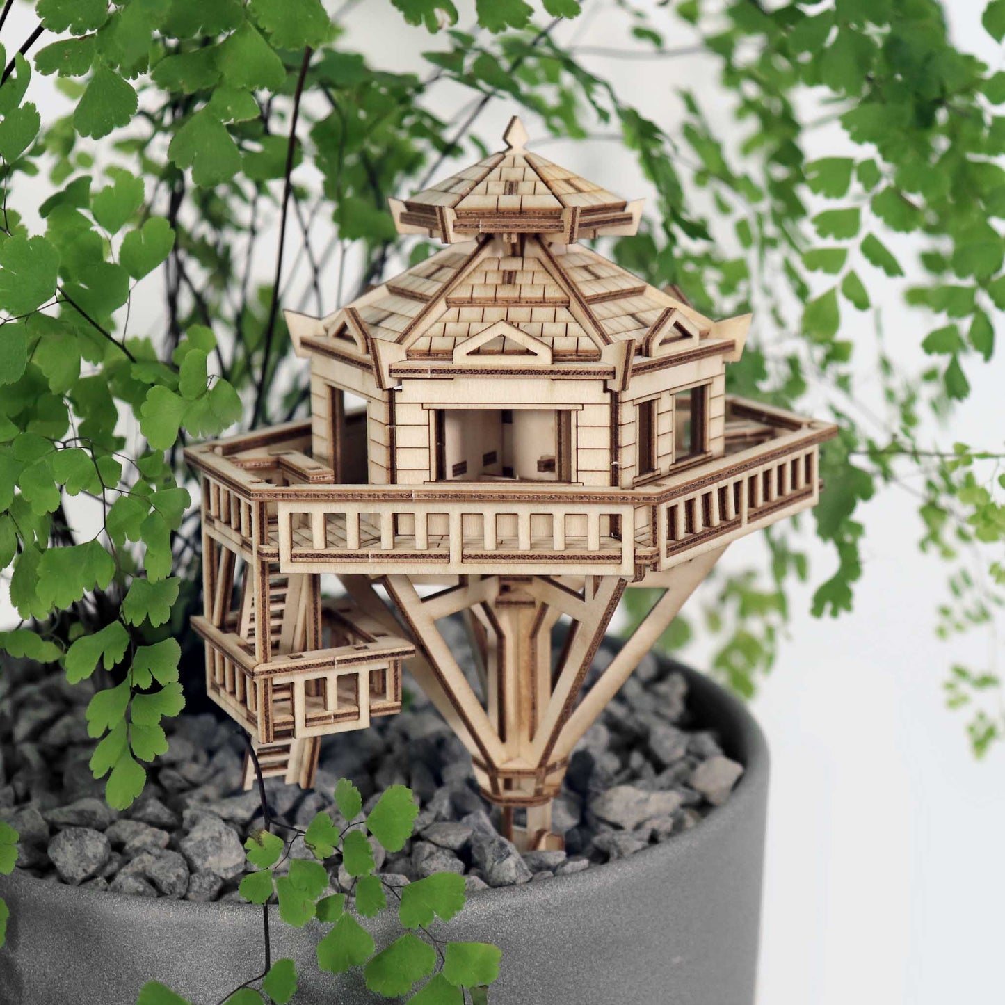Tiny Treehouse - Woodland Outpost