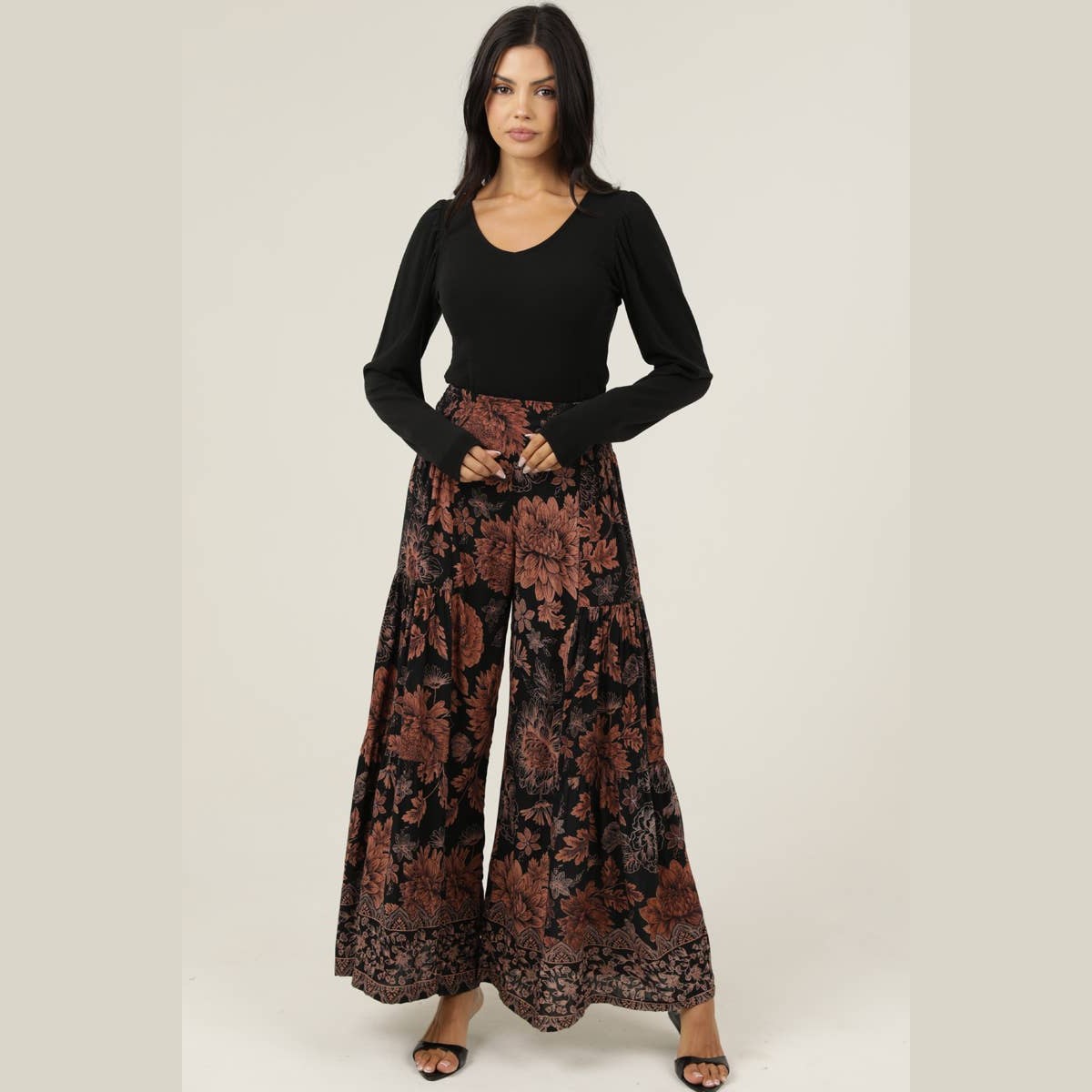 WIDE LEG PRINTED PANTS