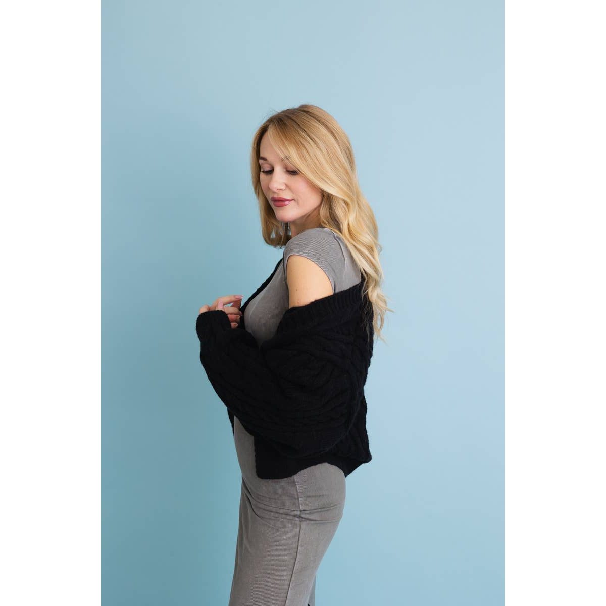 Chunky Cable Knit Button-Up Cropped Cardigan - The Feral Market