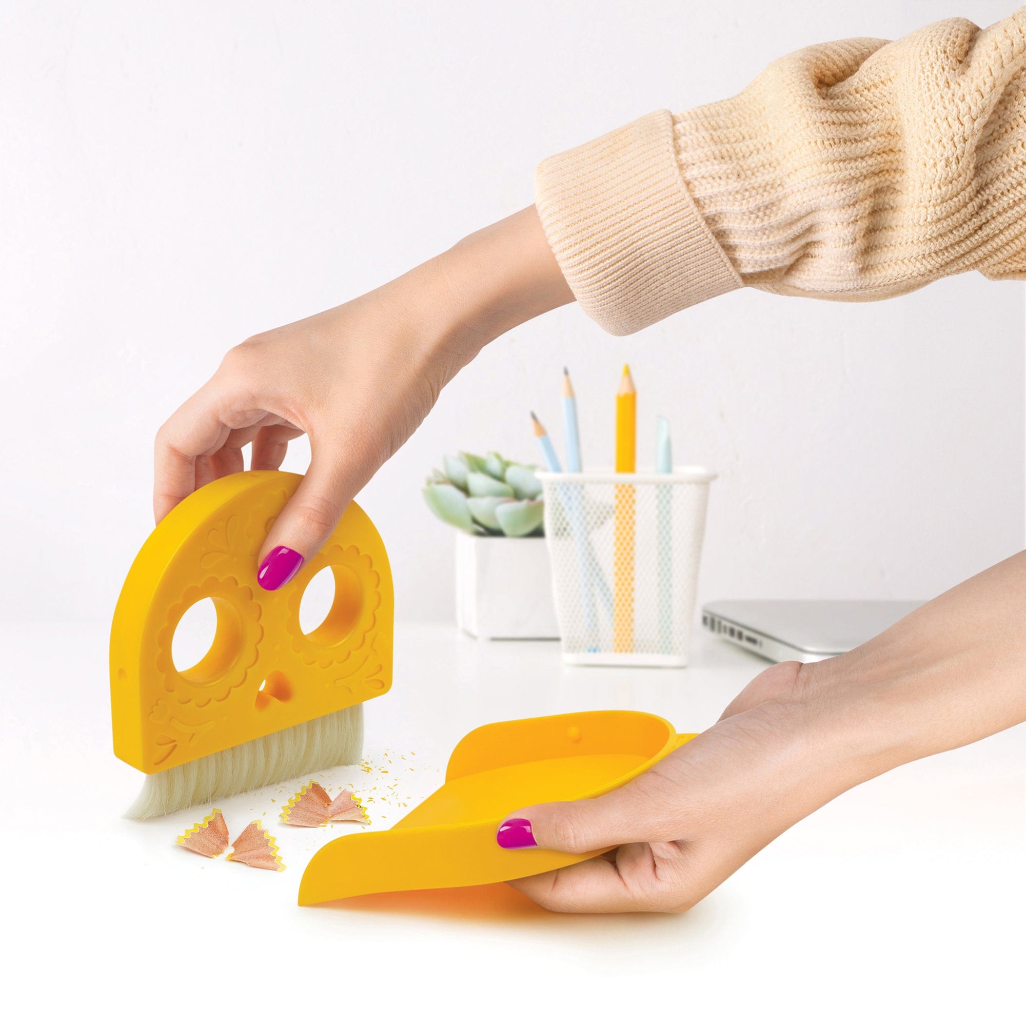 DEADPAN - DUST PAN + BRUSH SET - Thumbnail 4