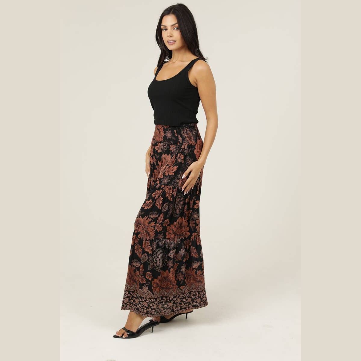 WIDE LEG PRINTED PANTS